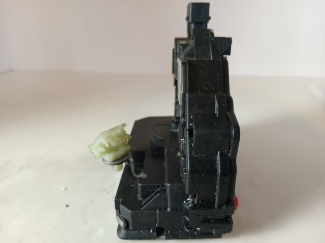 bontott OPEL MERIVA B Bal hátsó Ajtózár