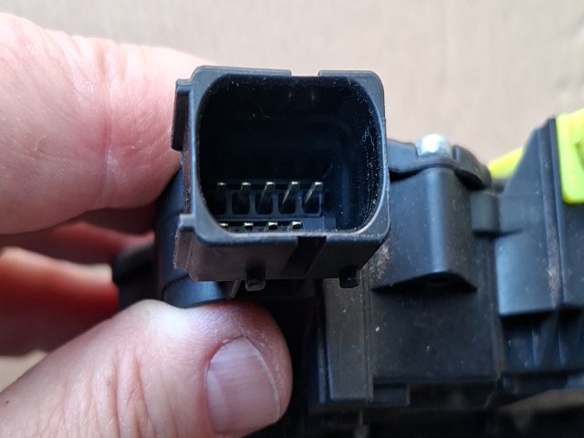 bontott OPEL MERIVA B Bal hátsó Ajtózár