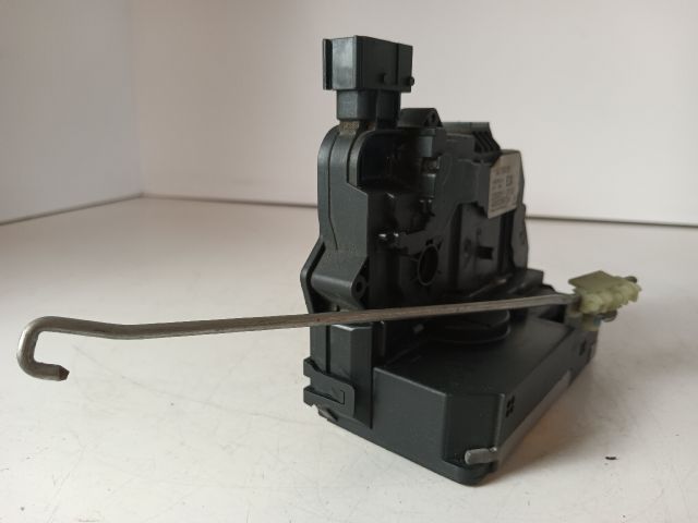 bontott OPEL MERIVA B Bal hátsó Ajtózár