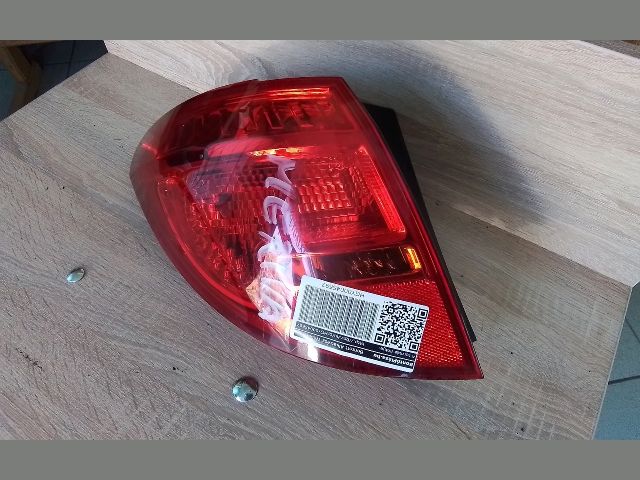 bontott OPEL MERIVA B Bal Hátsó Lámpa