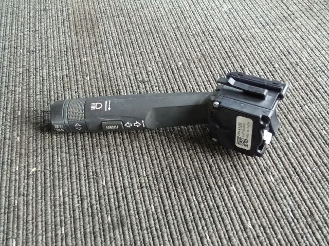 bontott OPEL MERIVA B Bal Kormánykapcsoló Irányjelző