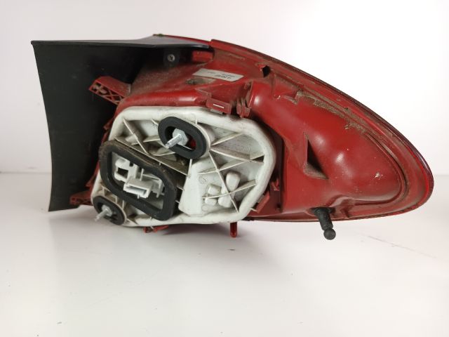 bontott OPEL MERIVA B Bal Külső Hátsó Lámpa