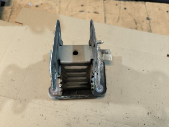 bontott OPEL MERIVA B Bal Lökhárító Tartó Nyúlványvég