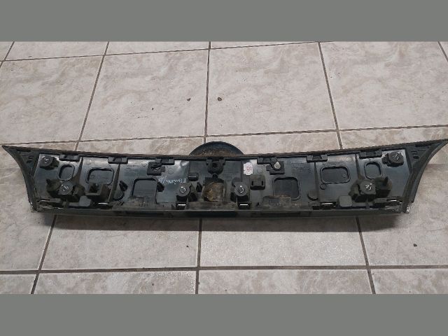 bontott OPEL MERIVA B Csomagtérajtó Díszléc