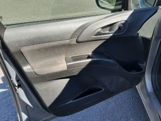 bontott OPEL MERIVA B Csomagtérajtó Gumikéder