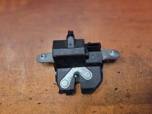 bontott OPEL MERIVA B Csomagtérajtó Zárszerkezet