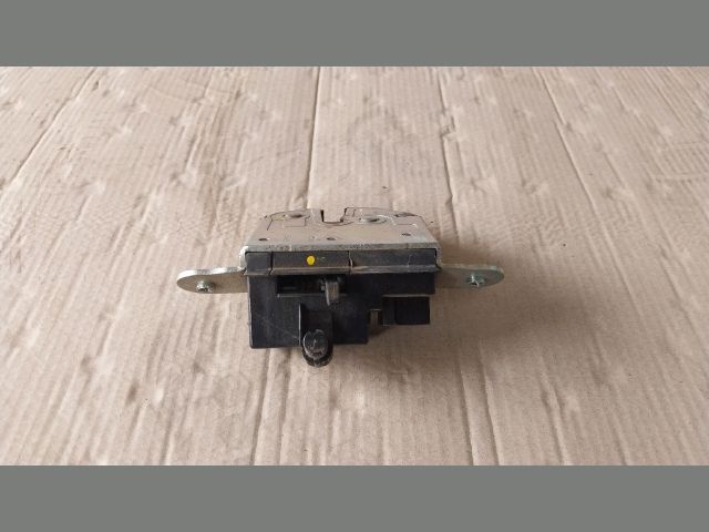 bontott OPEL MERIVA B Csomagtérajtó Zárszerkezet