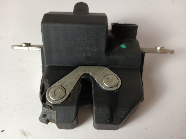 bontott OPEL MERIVA B Csomagtérajtó Zárszerkezet