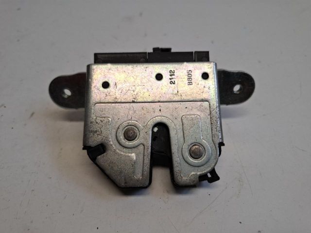 bontott OPEL MERIVA B Csomagtérajtó Zárszerkezet