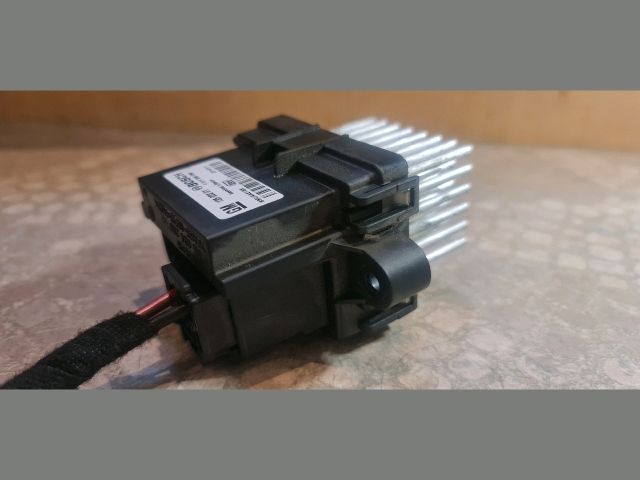 bontott OPEL MERIVA B Előtét Ellenállás Fűtőmotor