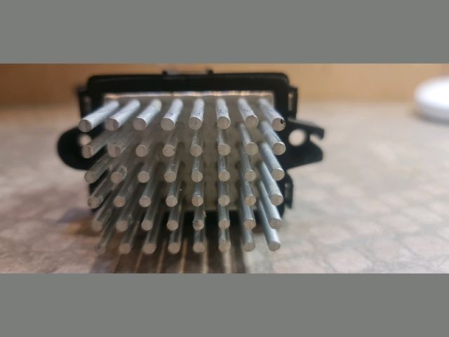 bontott OPEL MERIVA B Előtét Ellenállás Fűtőmotor