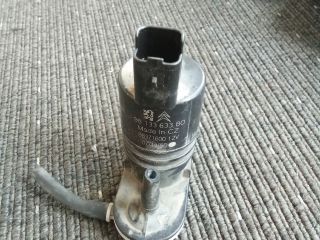 bontott OPEL MERIVA B Első Ablakmosó Szivattyú