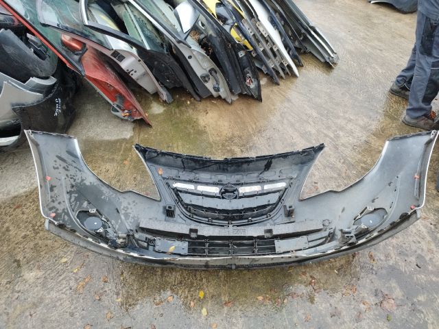 bontott OPEL MERIVA B Első Lökhárító (Részeivel)