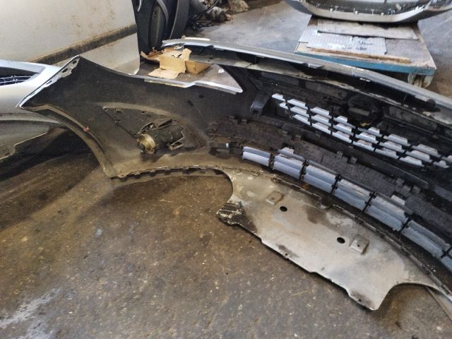 bontott OPEL MERIVA B Első Lökhárító (Részeivel)