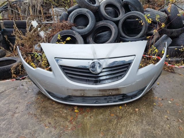 bontott OPEL MERIVA B Első Lökhárító (Részeivel)