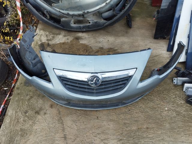 bontott OPEL MERIVA B Első Lökhárító (Részeivel)