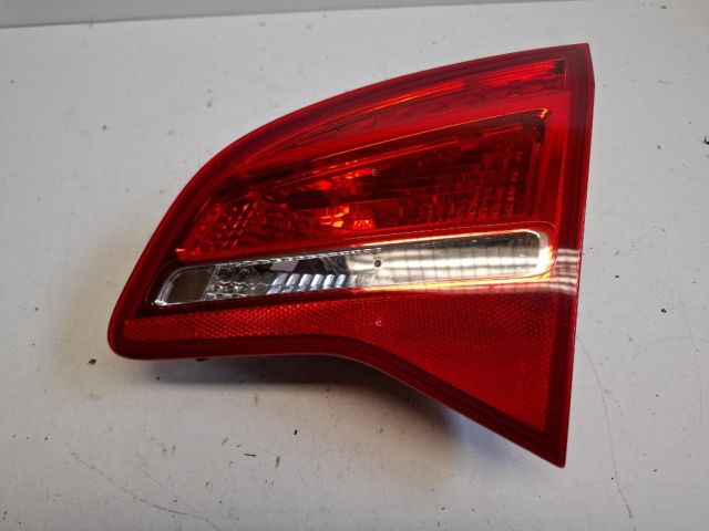 bontott OPEL MERIVA B Jobb Belső Hátsó Lámpa