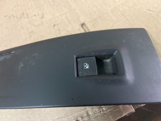 bontott OPEL MERIVA B Jobb első Ablakemelő Kapcsoló