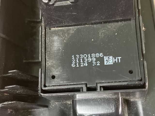 bontott OPEL MERIVA B Jobb első Ablakemelő Kapcsoló