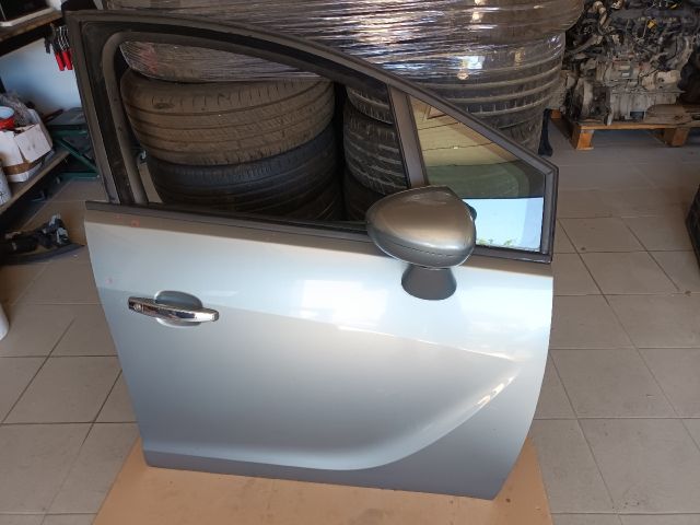 bontott OPEL MERIVA B Jobb első Ajtó (Részeivel)