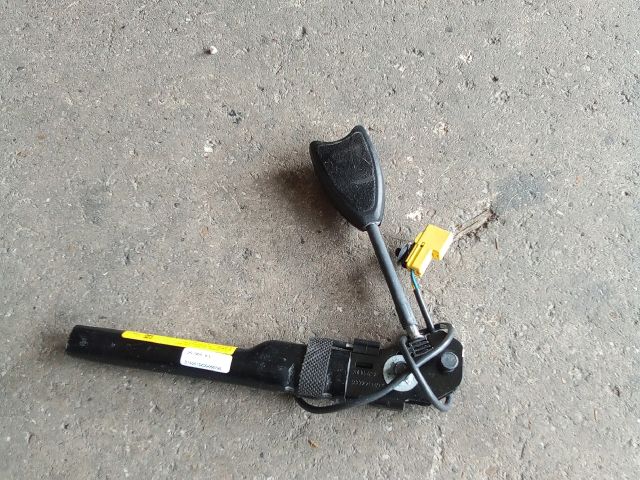 bontott OPEL MERIVA B Jobb első Övfeszítő