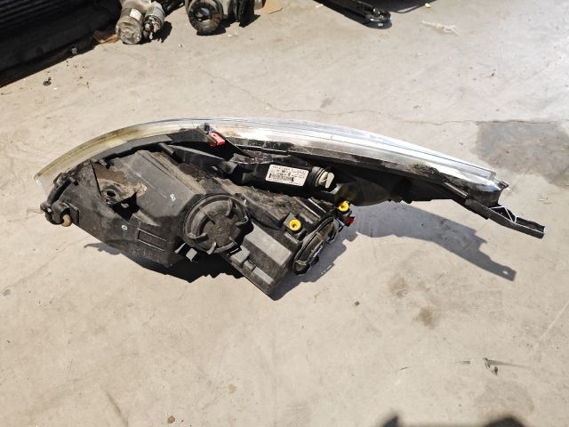 bontott OPEL MERIVA B Jobb Fényszóró