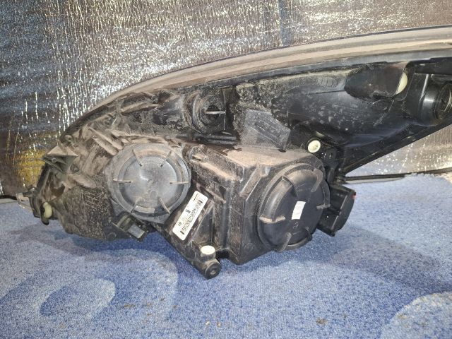 bontott OPEL MERIVA B Jobb Fényszóró