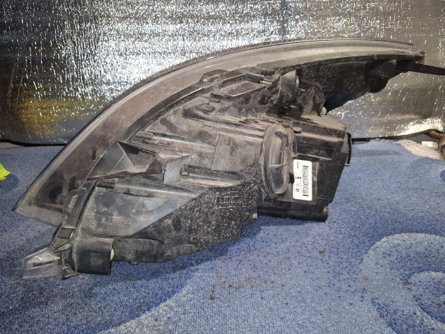 bontott OPEL MERIVA B Jobb Fényszóró