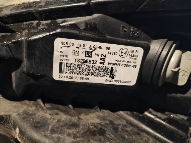 bontott OPEL MERIVA B Jobb Fényszóró