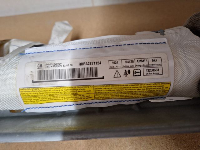 bontott OPEL MERIVA B Jobb Függönylégzsák és Oldallégzsák