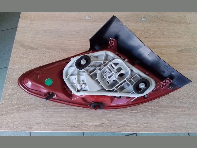 bontott OPEL MERIVA B Jobb Hátsó Lámpa