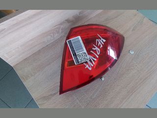 bontott OPEL MERIVA B Jobb Hátsó Lámpa