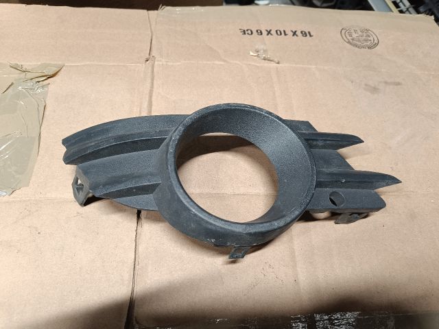 bontott OPEL MERIVA B Jobb Ködlámpa Rács