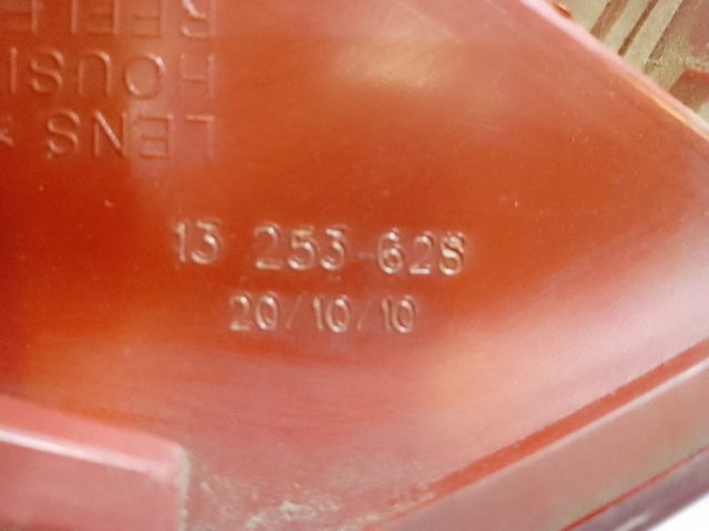 bontott OPEL MERIVA B Jobb Külső Hátsó Lámpa