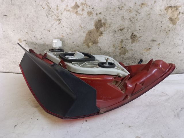 bontott OPEL MERIVA B Jobb Külső Hátsó Lámpa