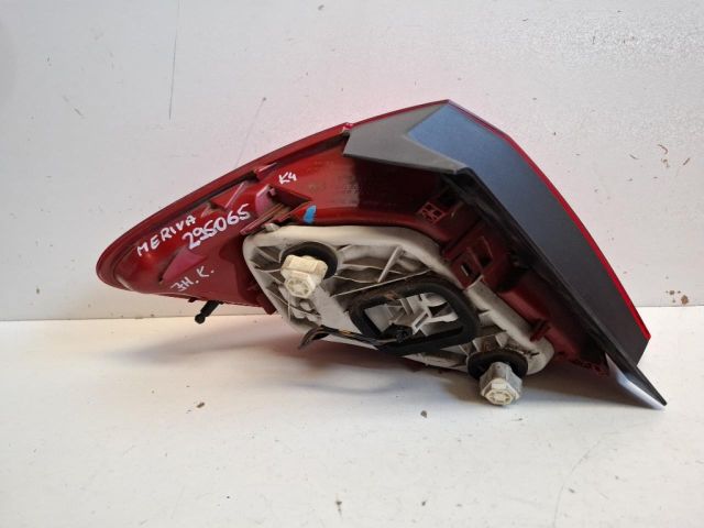 bontott OPEL MERIVA B Jobb Külső Hátsó Lámpa