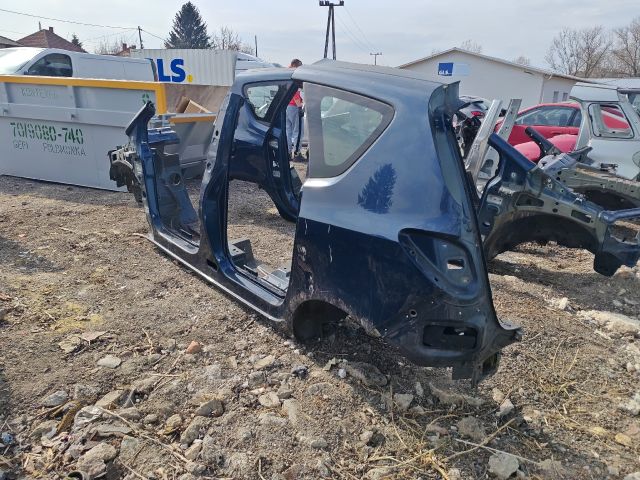 bontott OPEL MERIVA B Karosszéria Csomag