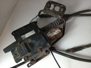 bontott OPEL MERIVA B Kézifék Motor