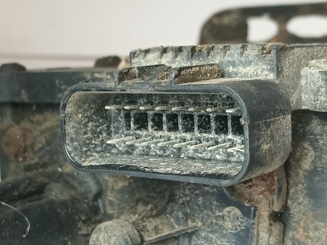 bontott OPEL MERIVA B Kézifék Motor