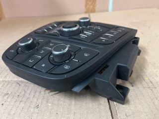 bontott OPEL MERIVA B Középkonzol Vezérlő Panel