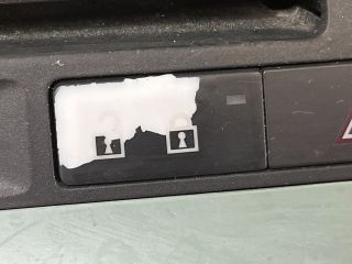 bontott OPEL MERIVA B Középső Szellőző