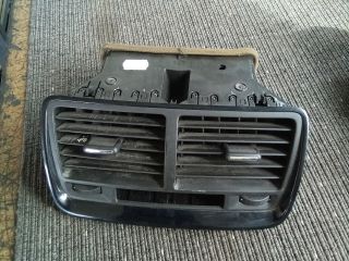 bontott OPEL MERIVA B Középső Szellőző
