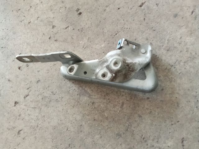 bontott OPEL MERIVA B Motorháztető Jobb Zsanér