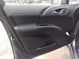 bontott OPEL MERIVA B Multikormány