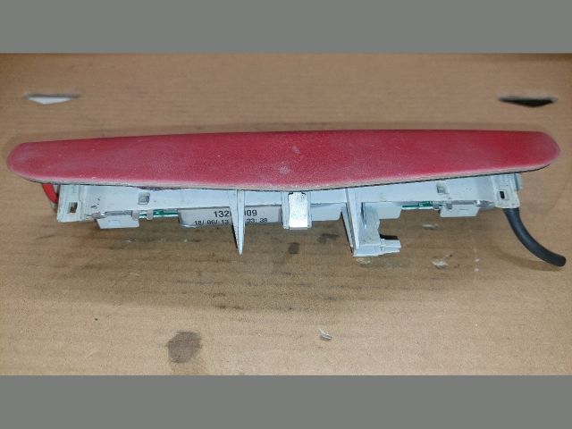 bontott OPEL MERIVA B Pótféklámpa