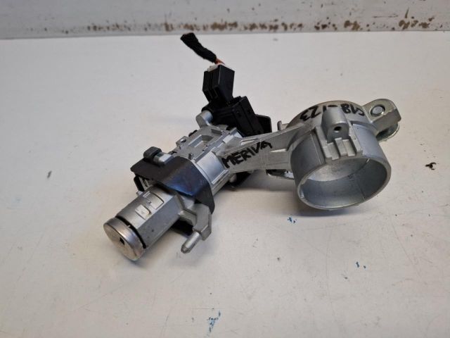 bontott OPEL MERIVA B Zárbetét Szett