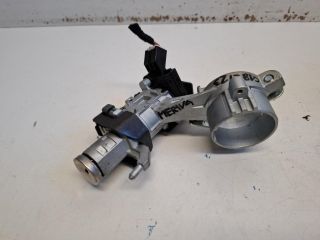 bontott OPEL MERIVA B Zárbetét Szett