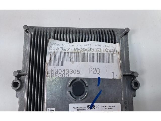 bontott OPEL MOKKA Motorvezérlő