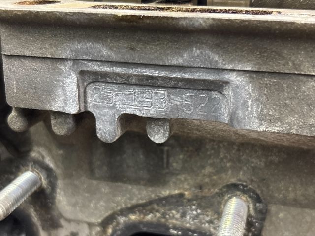 bontott OPEL MOKKA Hengerfej