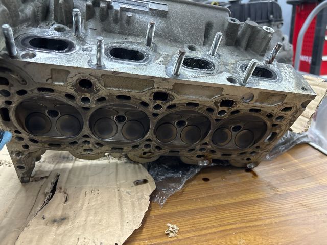 bontott OPEL MOKKA Hengerfej